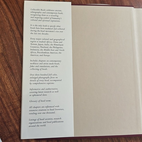 Collectible Beads: A Universal Aesthetic Beadwork Hardcover Book by Robert K Liu - Picture 4 of 6